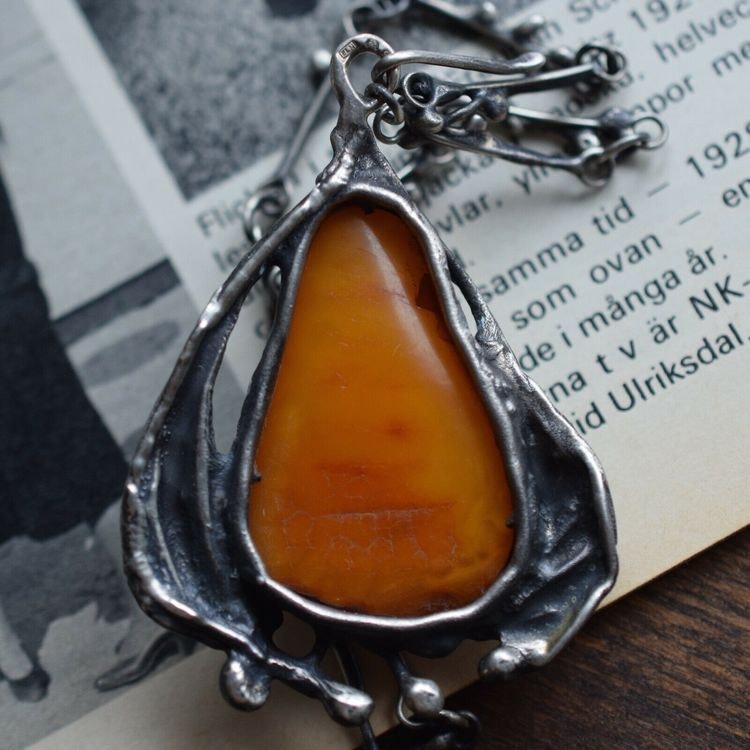 Natural amber pendant with silver Butterscotch Handcraft 1970's 46g Vintage