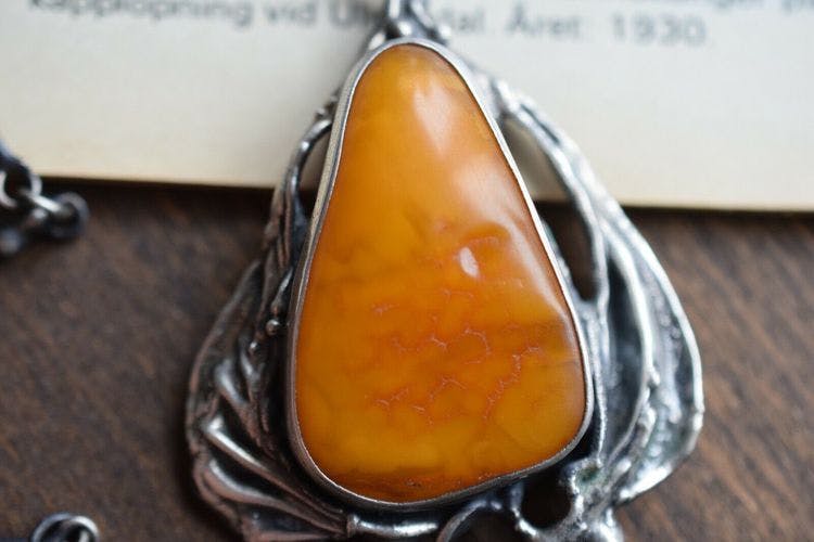 Natural amber pendant with silver Butterscotch Handcraft 1970's 46g Vintage