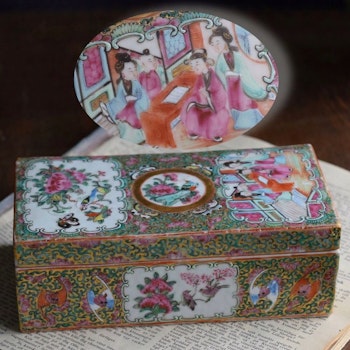 Antique Chinese Canton Mandarin Enamel Brush Box, Late Qing