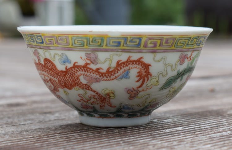Antique Chinese famille rose Dragon and Phoenix cup / bowl, Late Qing  Dynasty - Nordic Antiques Sweden