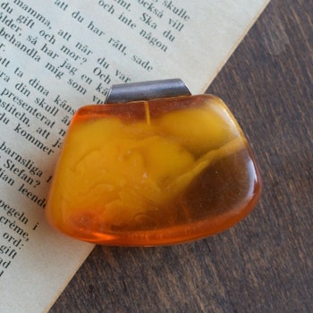 Natural amber pendant Danish amber hand polished 1980's 29g