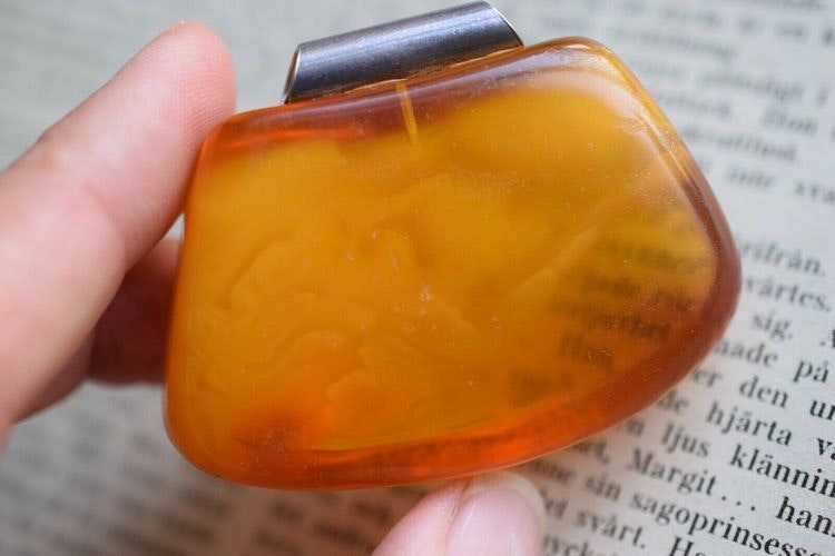 Natural amber pendant Danish amber hand polished 1980's 29g #3