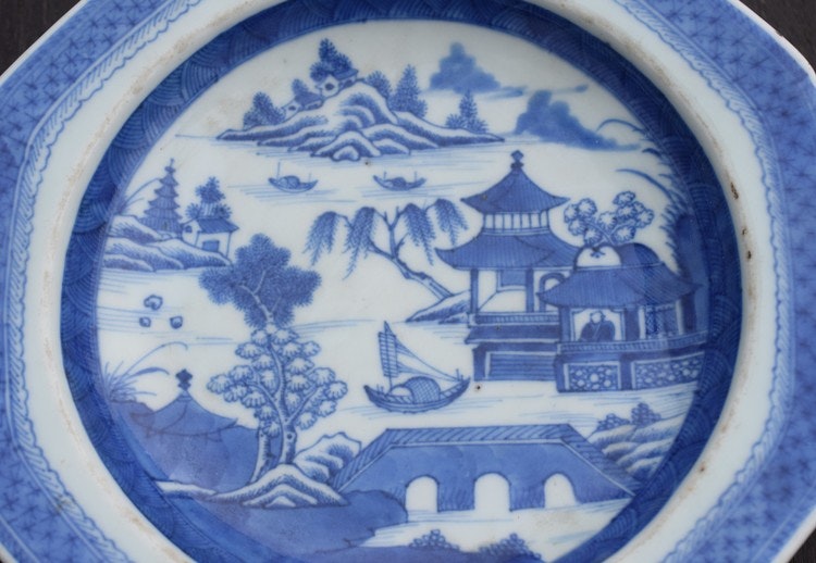 A Chinese Export Ware Blue & White Warming Plate Dish Qianlong #2