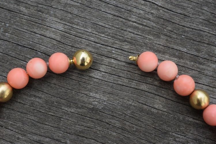 10mm Genuine Natural Round Pink Coral Bead Solid 18k Yellow Gold Necklace 65g