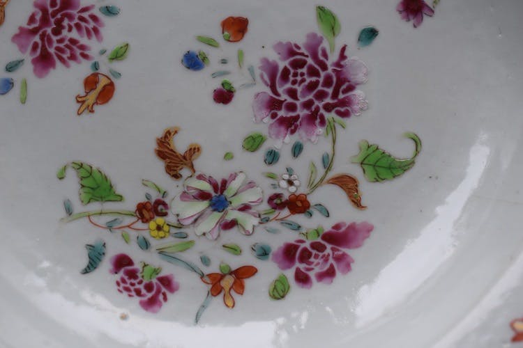 A antique Chinese famille rose deep plate, period of Qianlong, 18th Century #365
