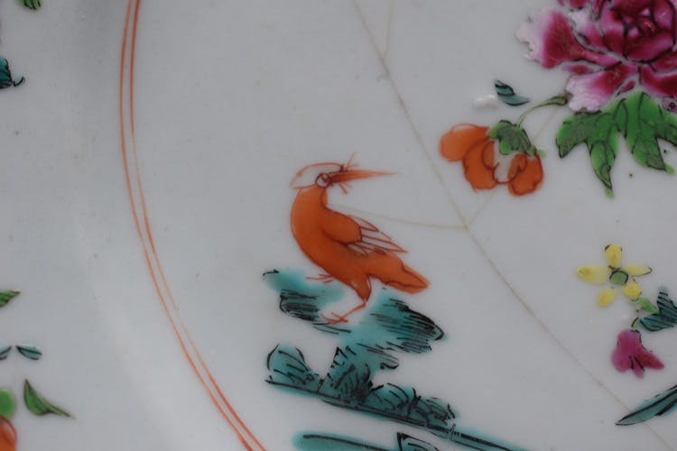 A antique Chinese famille rose plate, period of Qianlong, 18th Century #368