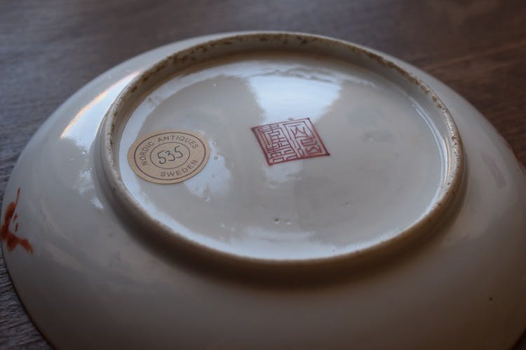 Antique Chinese Qing Dynasty famille rose dish Tongzhi Mark & Period #535