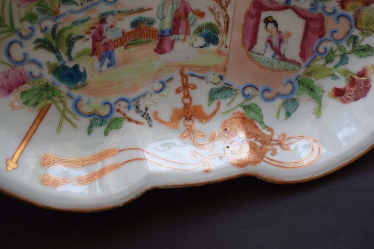 Antique Chinese rose mandarin canton rose platter kidney/scalloped shape #517