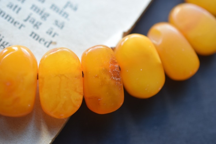 Natural Amber necklace from Sweden baltic amber egg yolk butterscotch 70's 30G