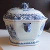 Large antique Chinese Export Blue and White Porcelain Tureen, Qianlong period