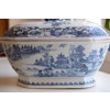 Large antique Chinese Export Blue and White Porcelain Tureen, Qianlong period