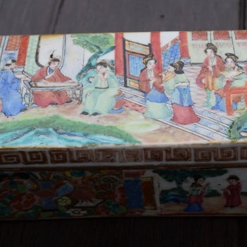 Antique Chinese Canton Mandarin Enamel Brush Box, Daoguang period