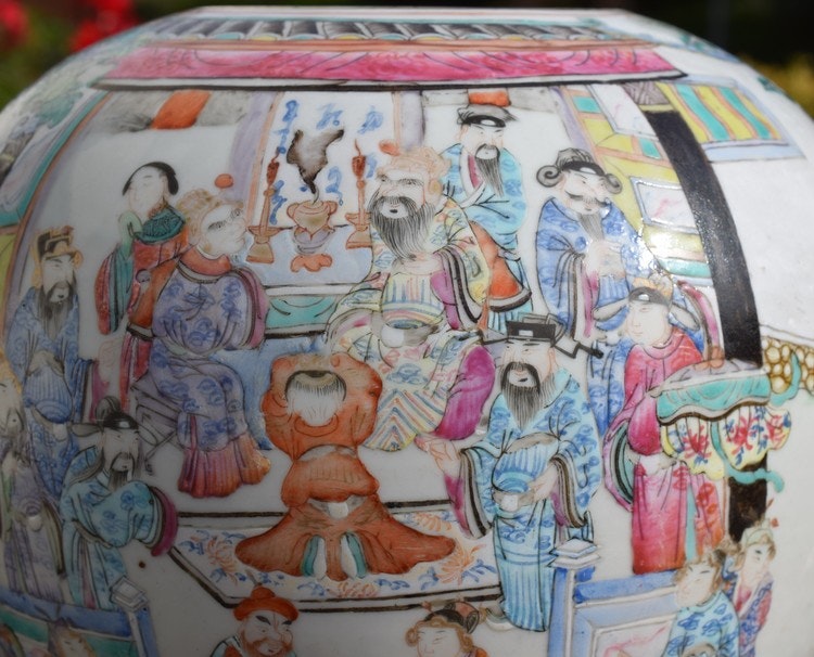 Tongzhi period ginger jar with figural decoration