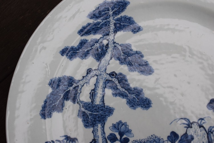Large blue and white charger Yongzheng period