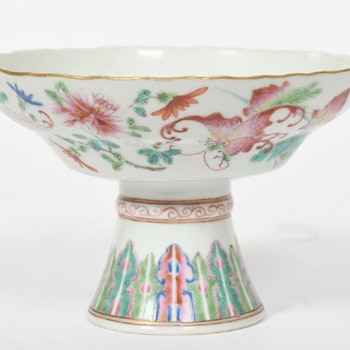 Qing Dynasty altar bowl with butterflies