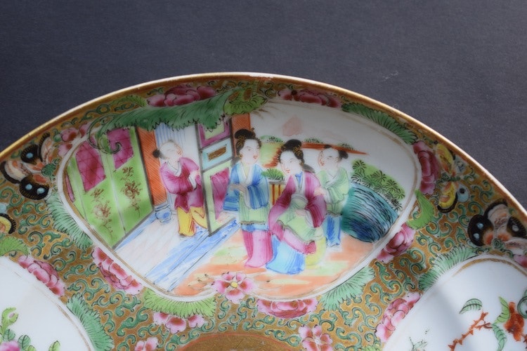 Antique Chinese Canton Rose Medallion dish with melon reserves famille rose #565