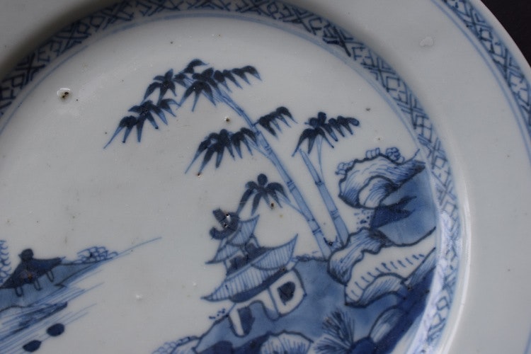 Antique Chinese Porcelain plate in Blue & White Qianlong 18th century #582