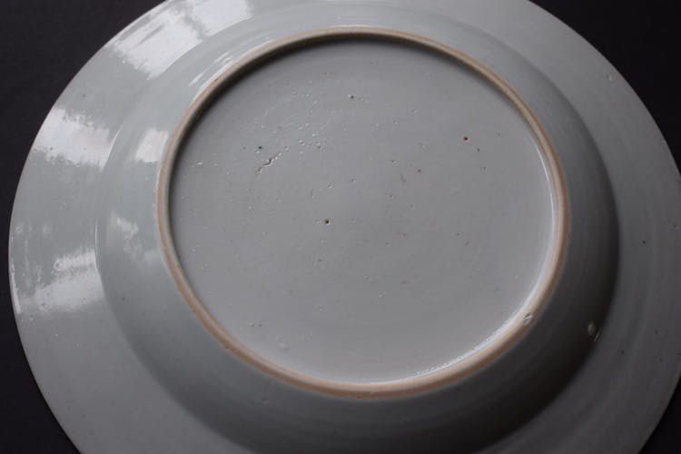Antique Chinese porcelain plate first half of 18th C Yongzheng / Qianlong #583