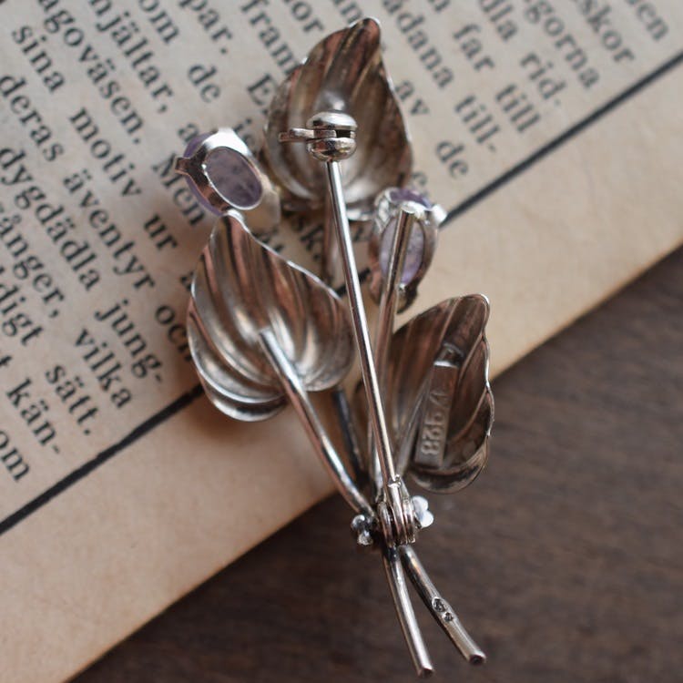 Vintage 1950's German TEKA 835 silver brooch with amethyst stones flora leaves