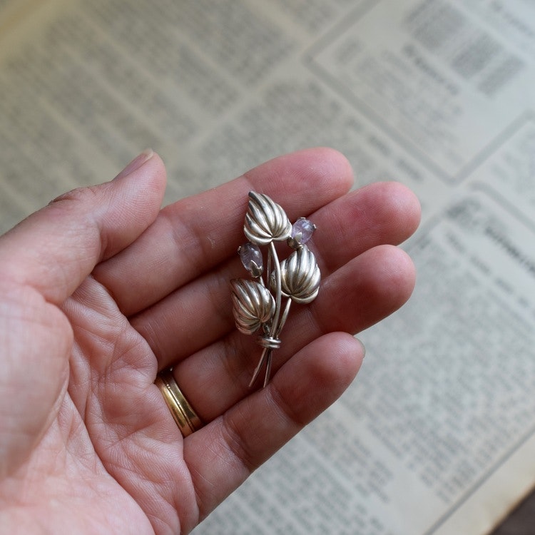 Vintage 1950's German TEKA 835 silver brooch with amethyst stones flora leaves