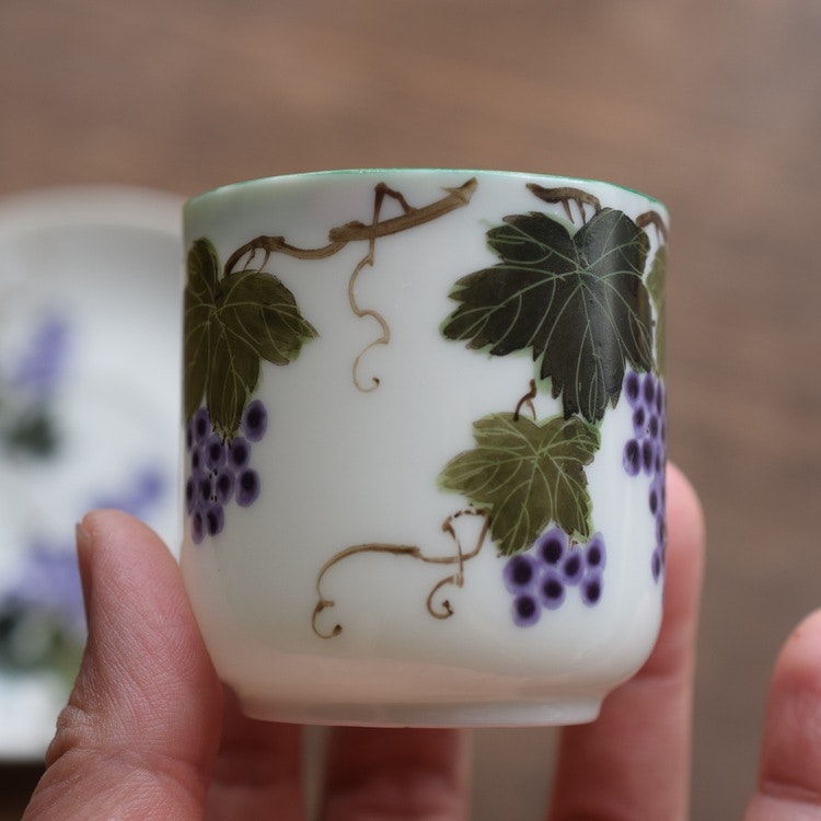 Vintage teacup with saucer from Dao Feng Shan / Tao Fong Shan Hong Kong Grapes