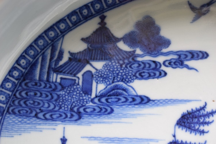 Antique Chinese Export Blue and White Porcelain Tureen, Qianlong period #657