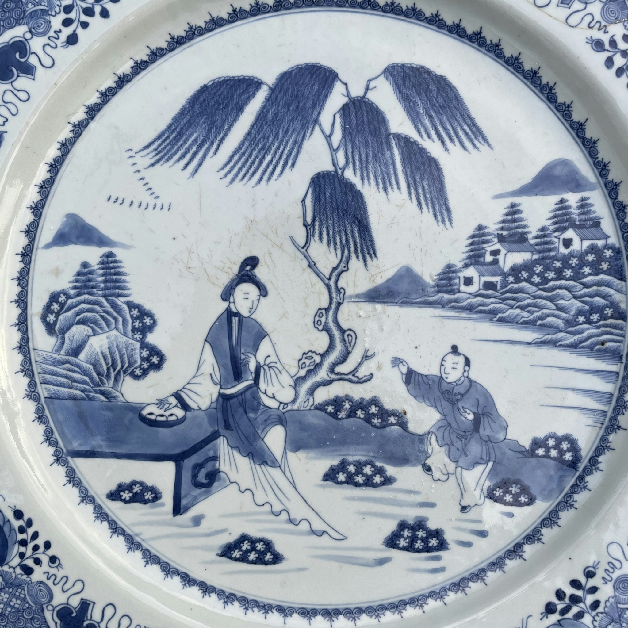 Antique Chinese Export Blue and White Porcelain charger, Qianlong period #766