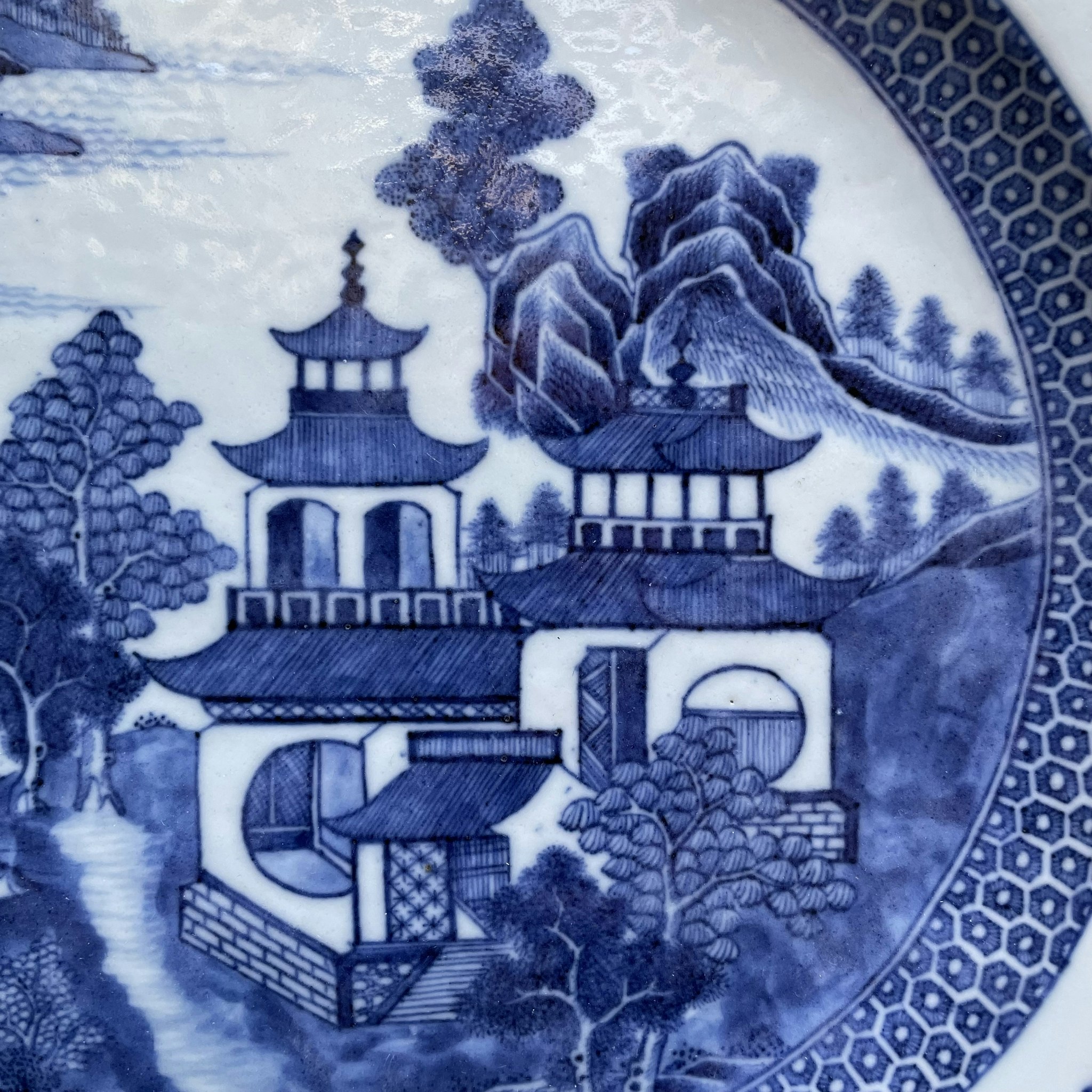 Antique Chinese Export Blue and White Porcelain platter, rococo Qianlong #912