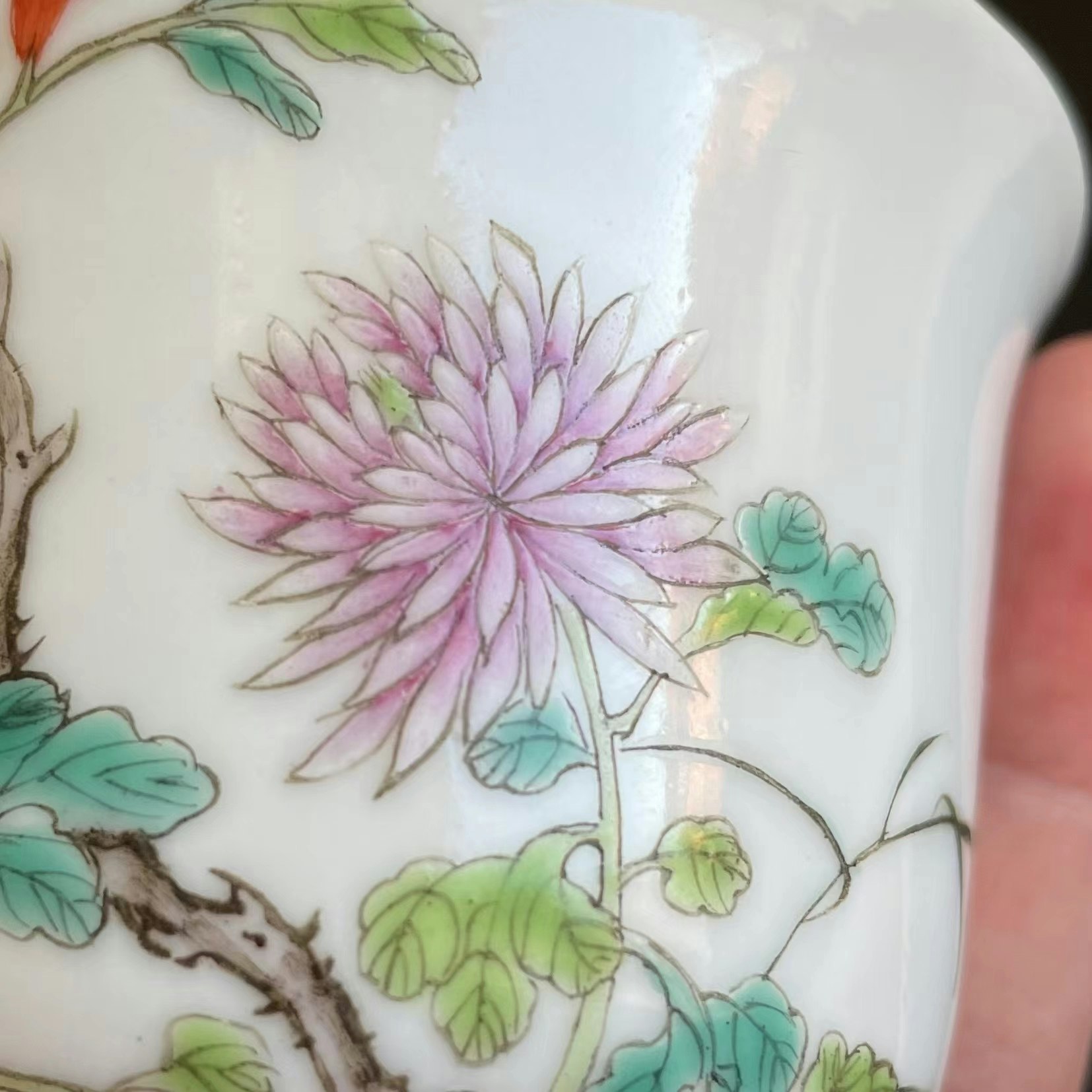 Antique Chinese teacup in famille rose, Late Qing / Republic #927
