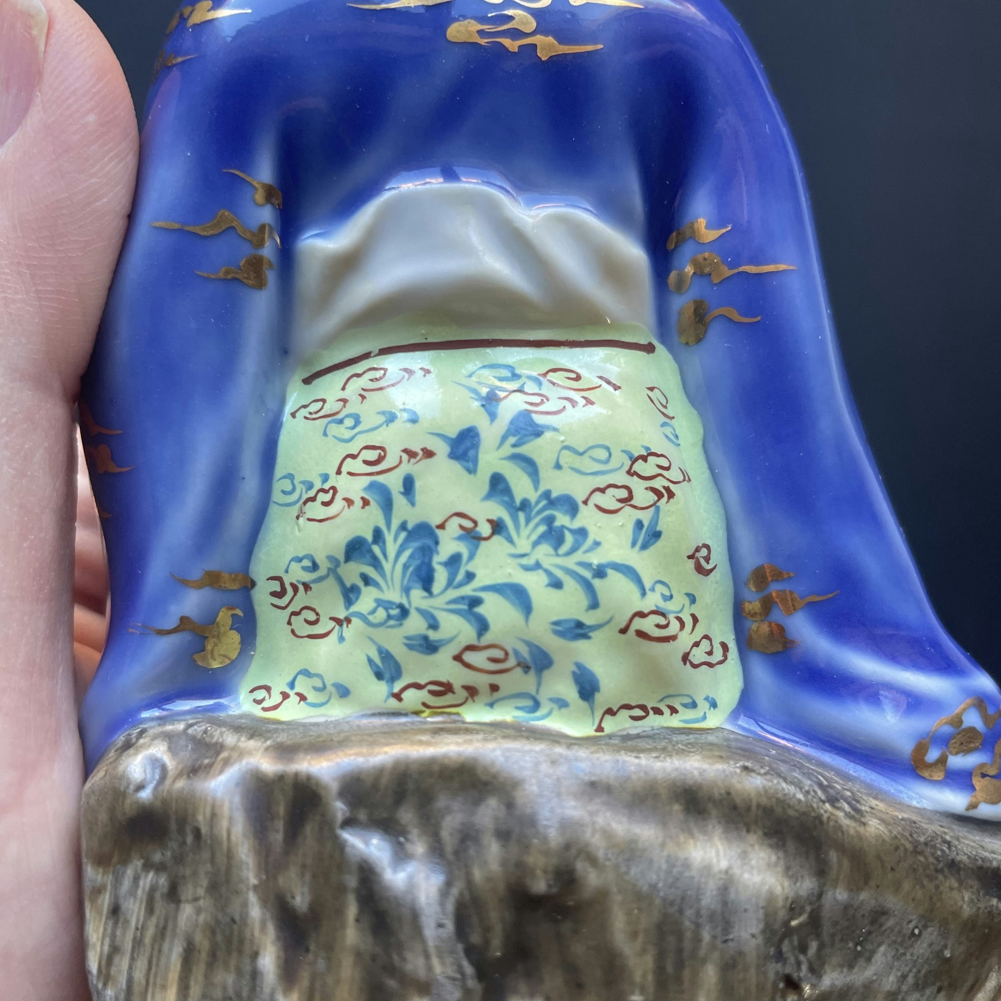 A Vintage / Antique chinese porcelain figurine 20th c #987