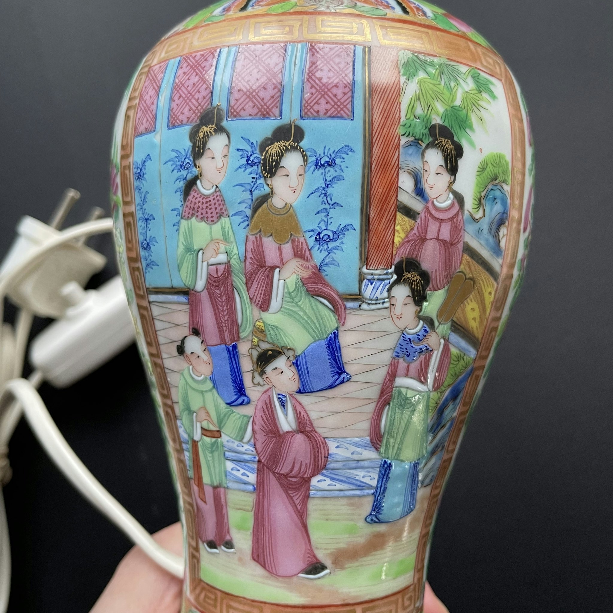 An antique Chinese rose mandarin vase / Lamp, 19th century #991