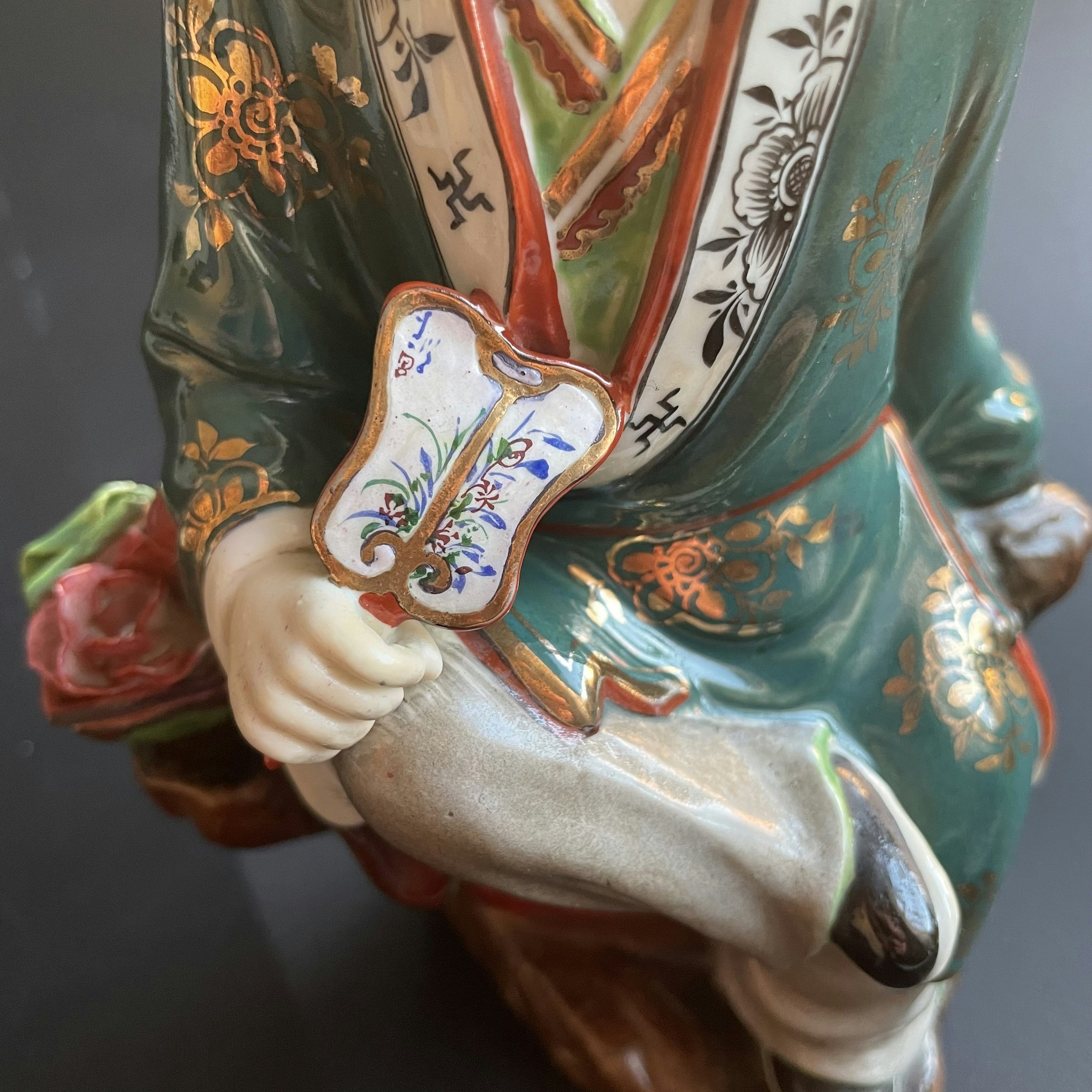 A Vintage / Antique chinese porcelain figurine mid 20th c #1005