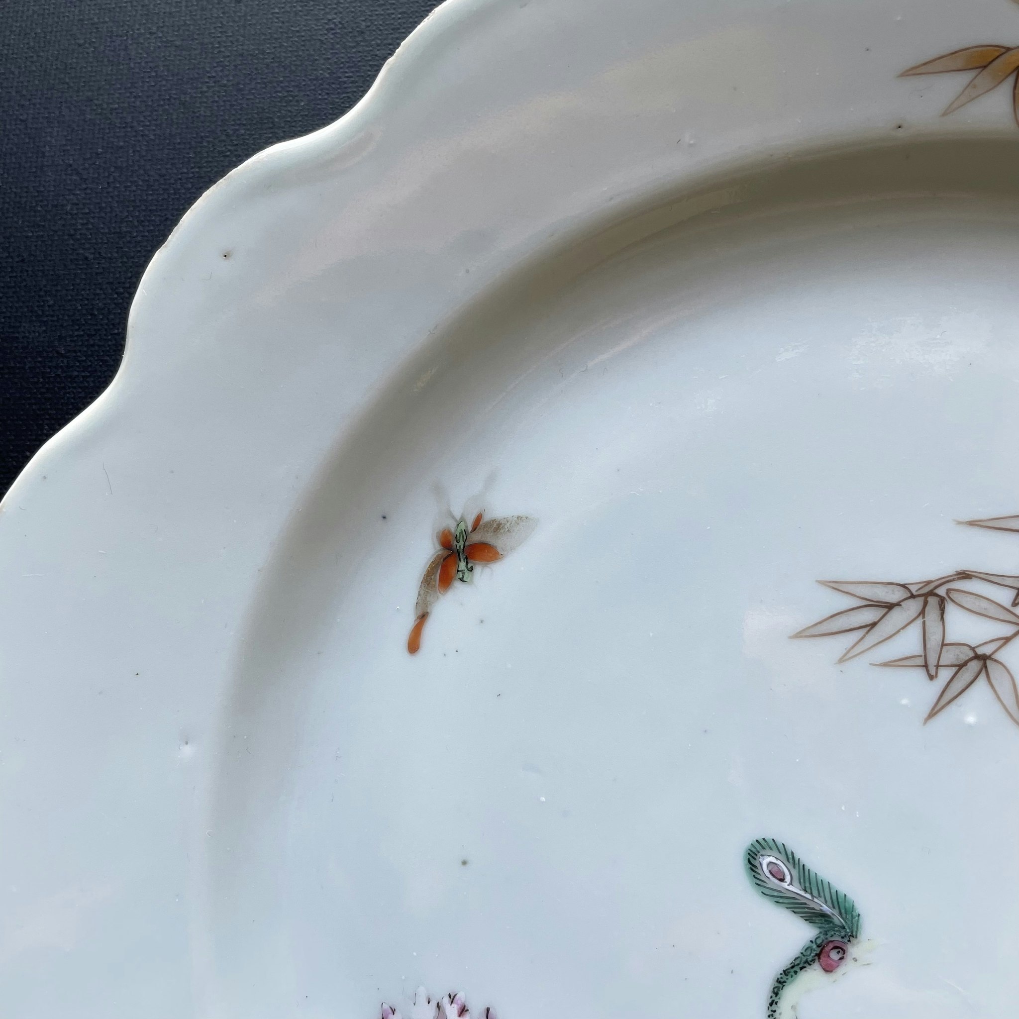 A Chinese famille rose plate with peacock, Qianlong, Qing Dynasty #1016