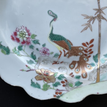 A Chinese famille rose plate with peacock, Qianlong, Qing Dynasty #1016