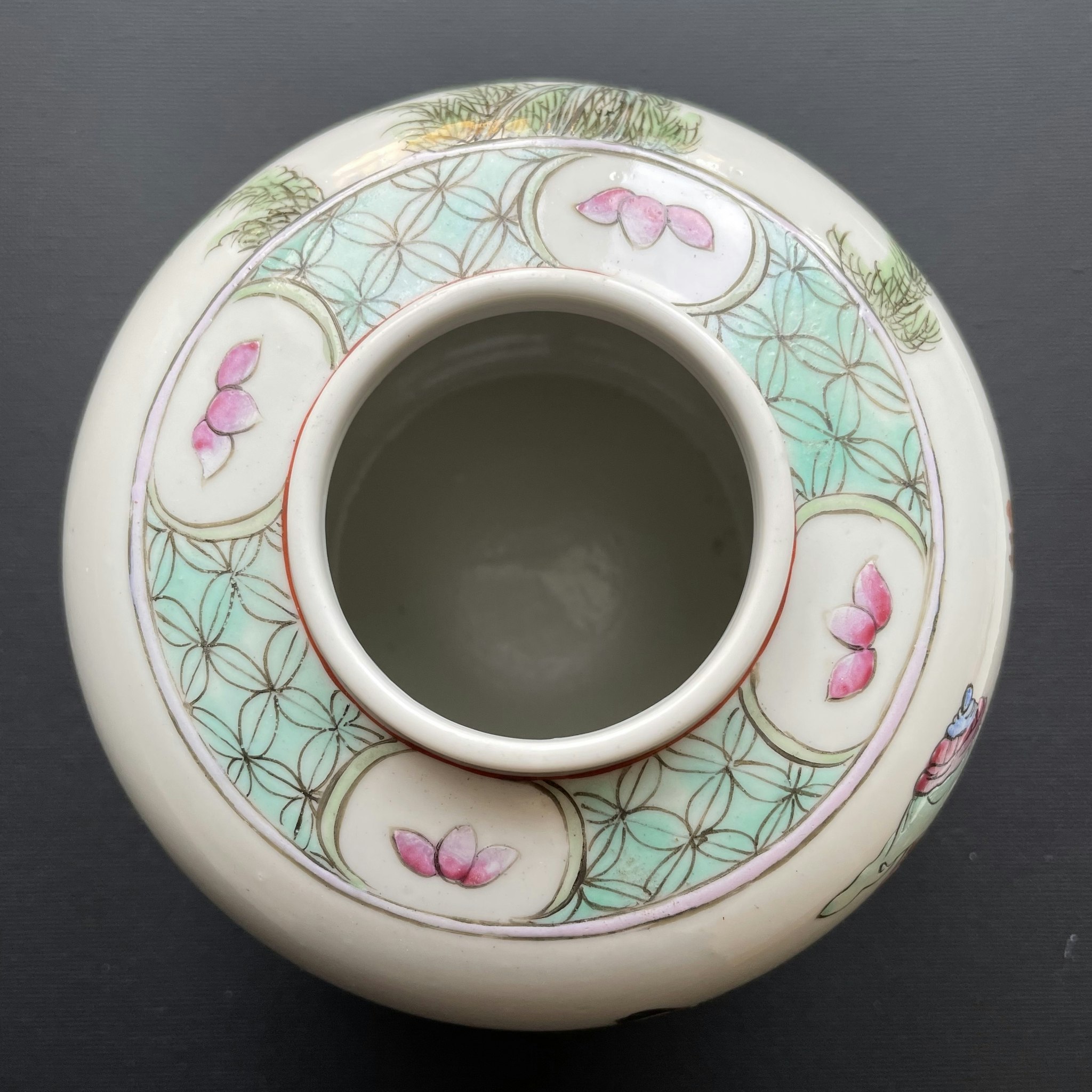 Antique Chinese Porcelain Tea Jar / Ginger Jar republic period #1029