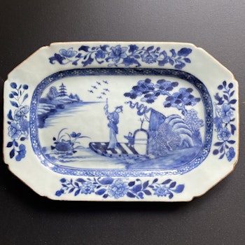 Chinese antique underglazed blue and white platter , Qianlong Period #1077