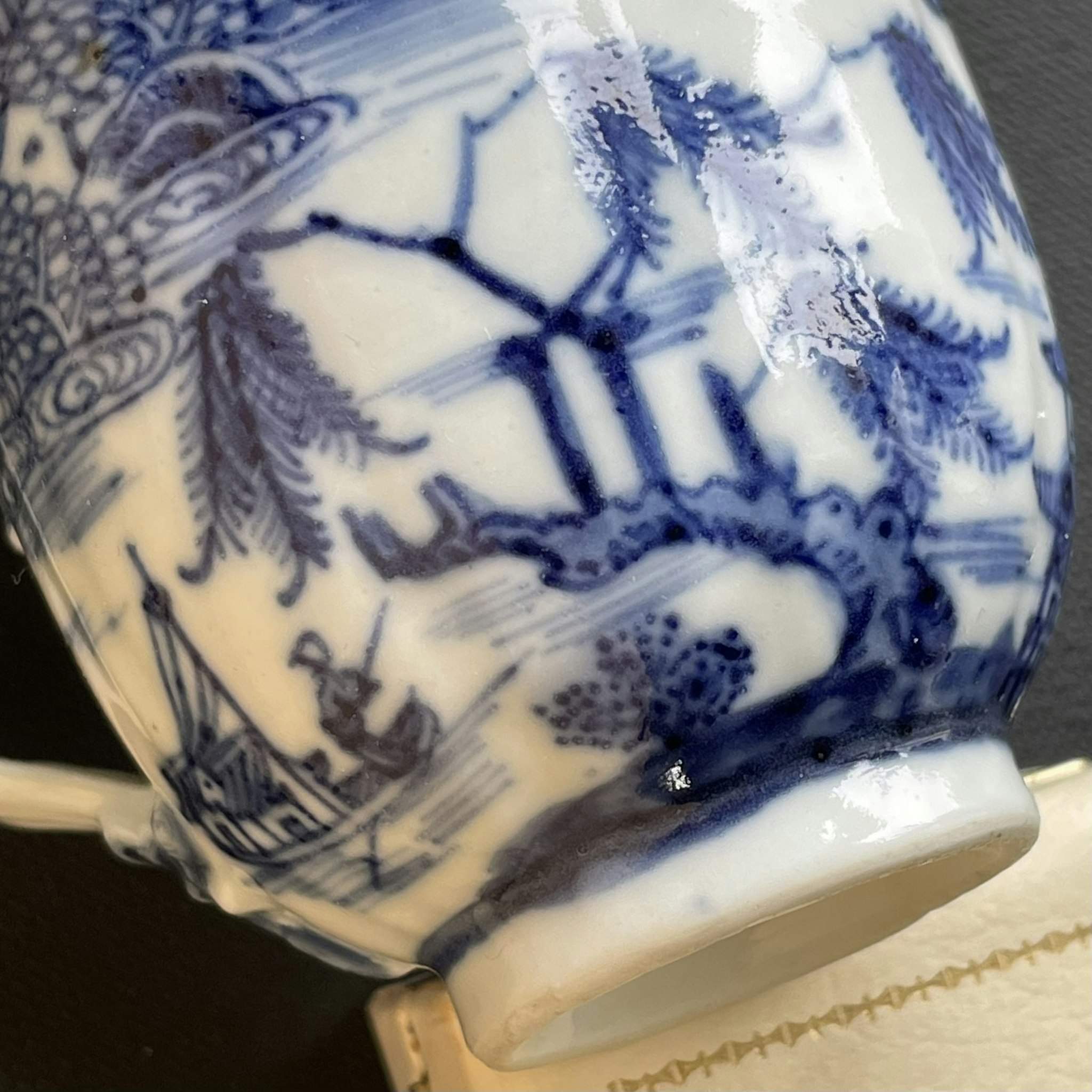 Antique Chinese blue and white Porcelain teacup Qianlong period #1103