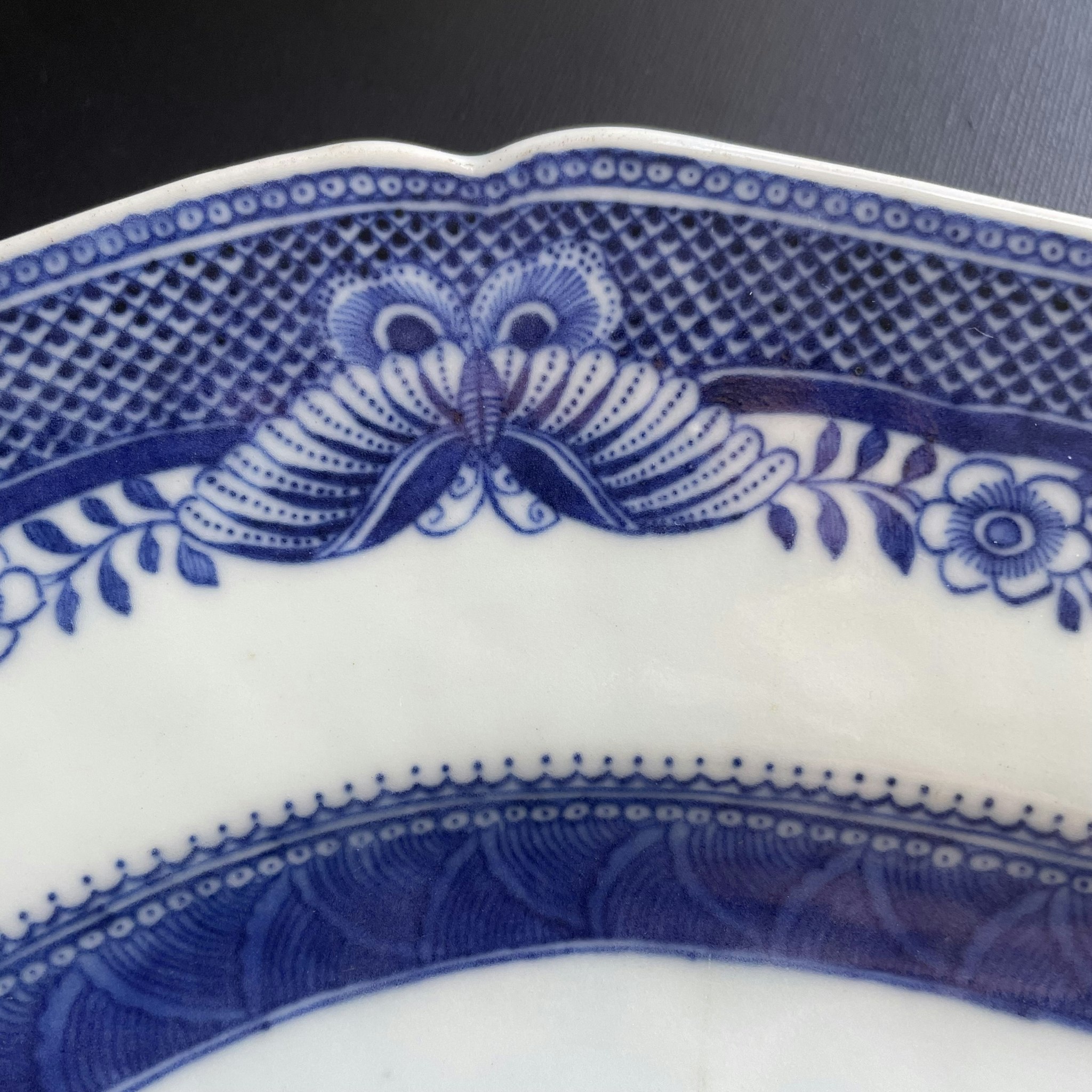 Chinese antique underglazed blue and white platter, Qianlong Period #1126