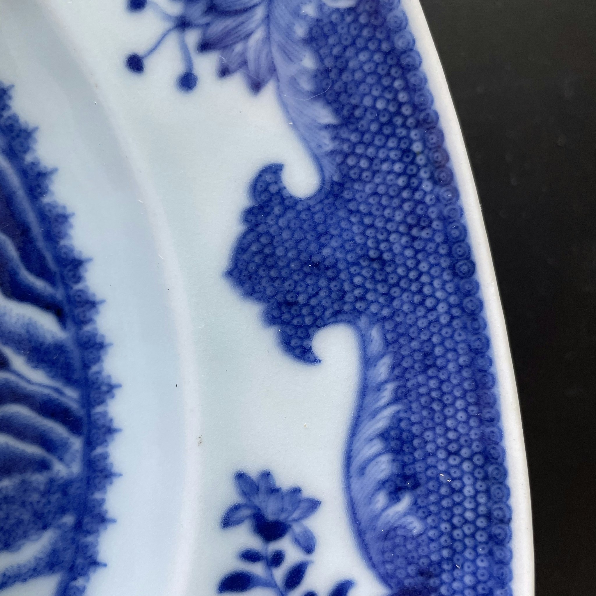 Chinese antique underglazed blue and white platter, Qianlong Period #1189