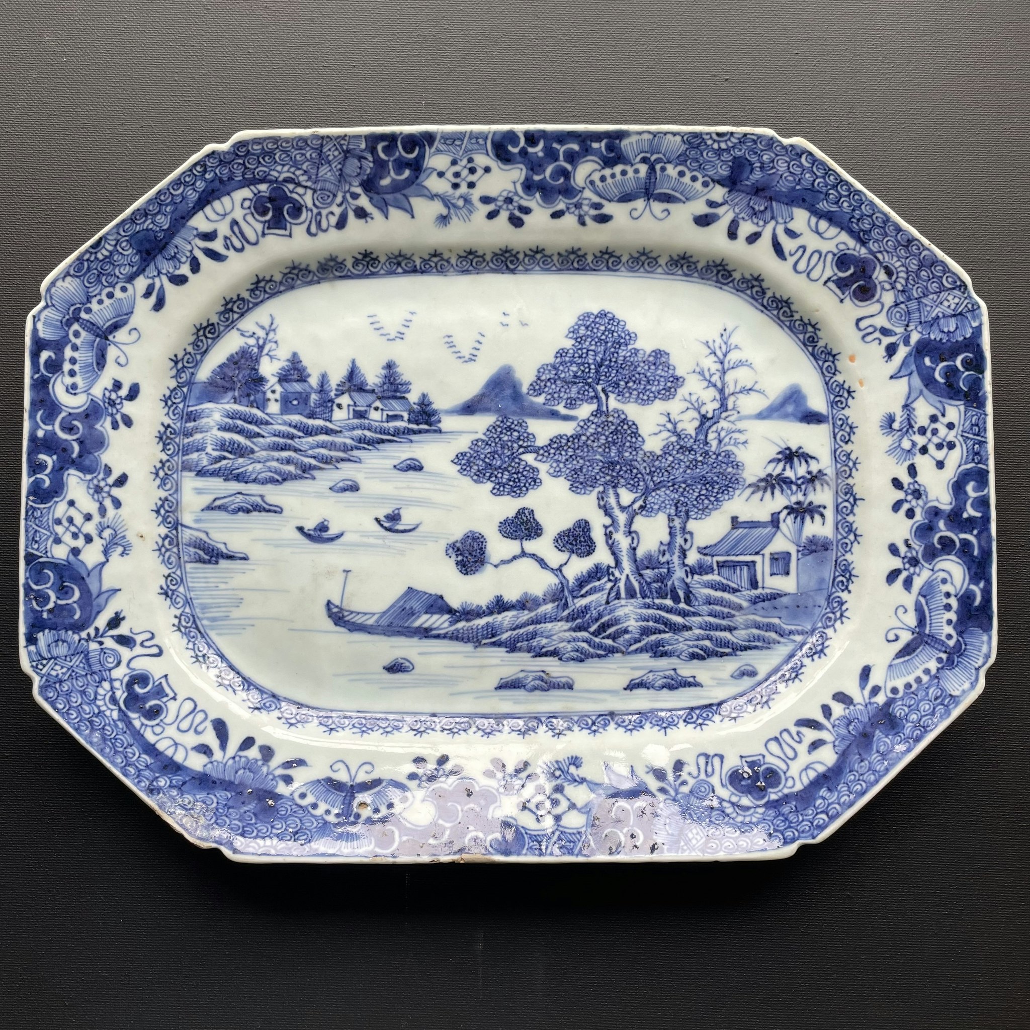 Antique Chinese Export Blue and White Porcelain platter, Qianlong period #1225