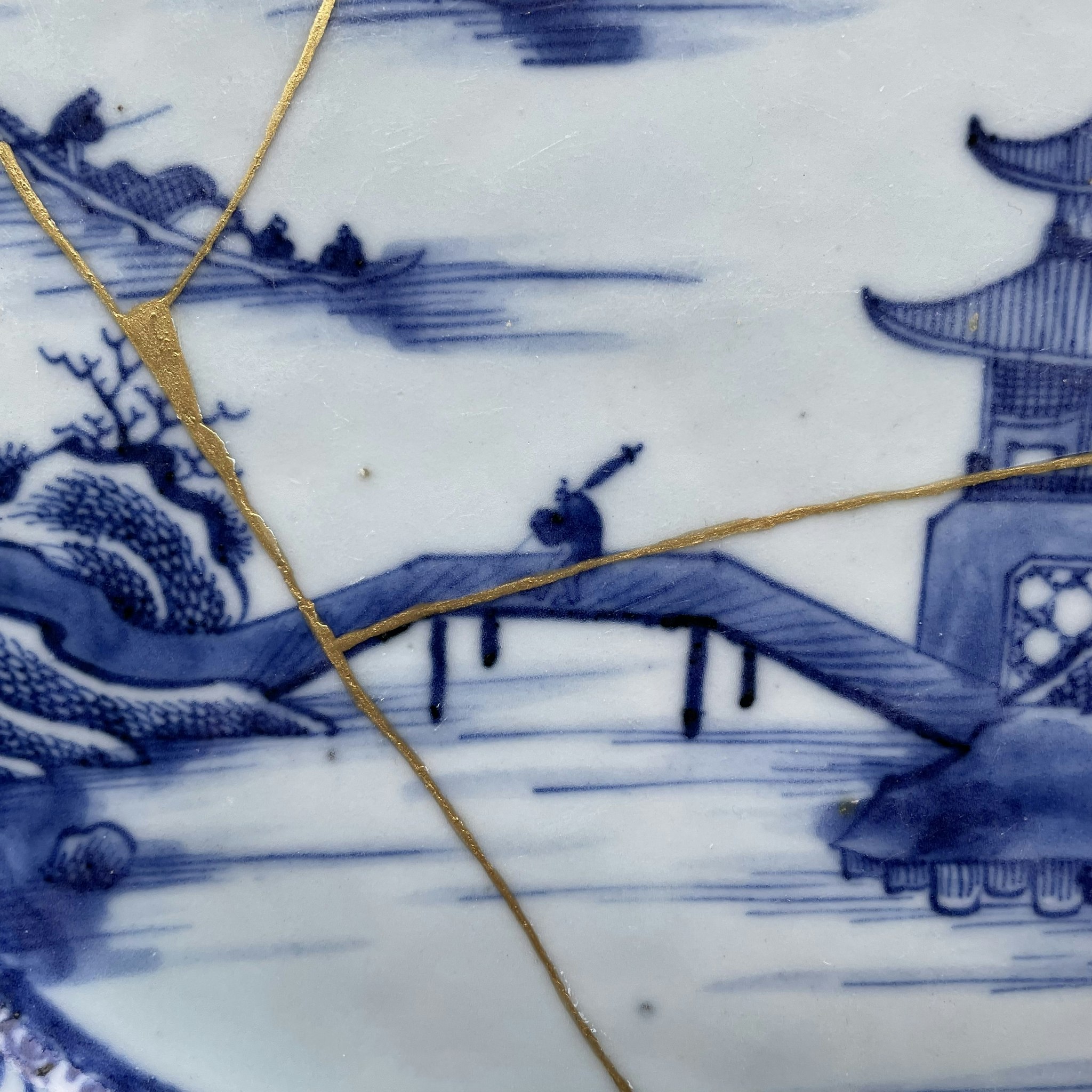 Antique Chinese Export Blue and White Porcelain platter, Qianlong period #1235
