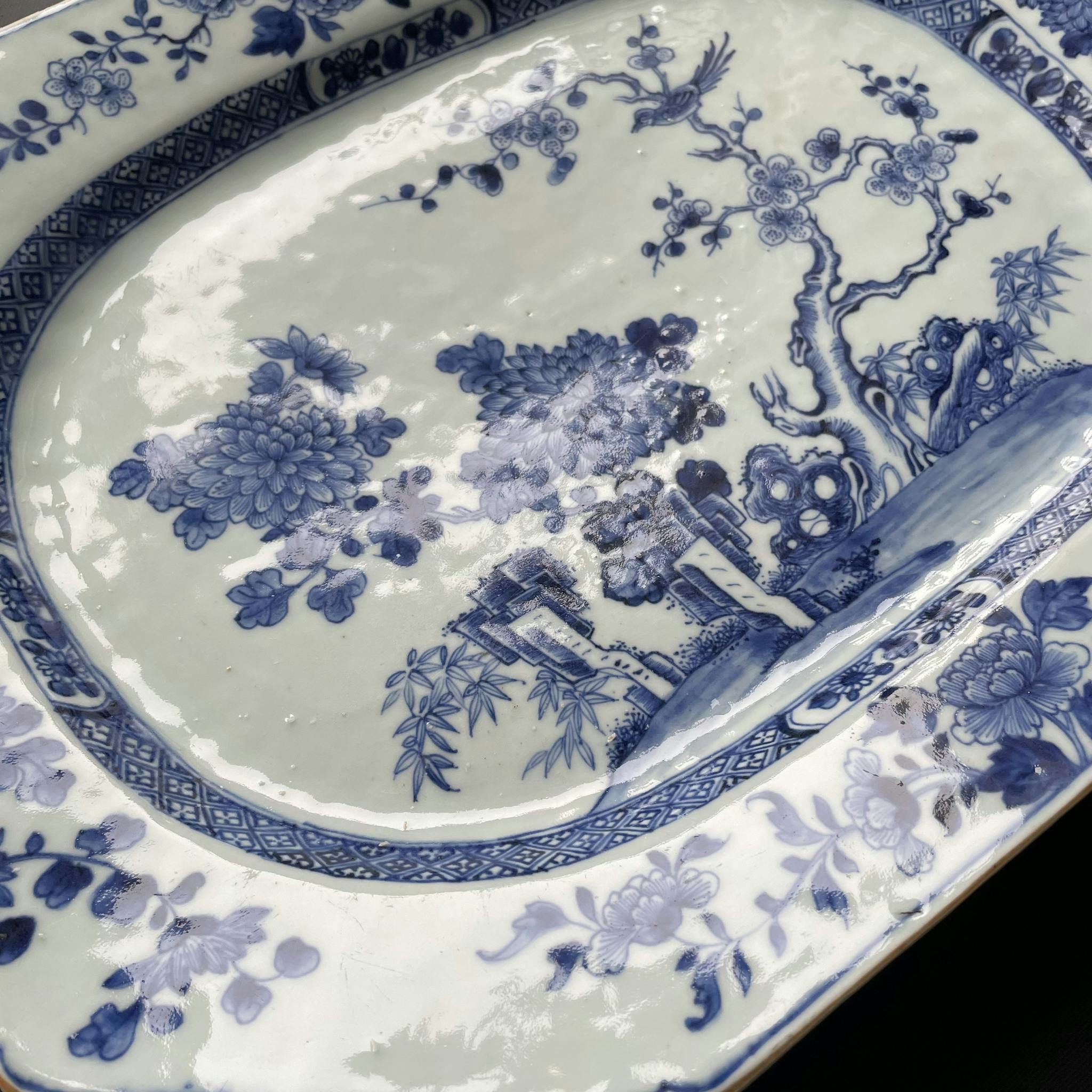 Antique Chinese Export Blue and White Porcelain platter, Qianlong period #1250