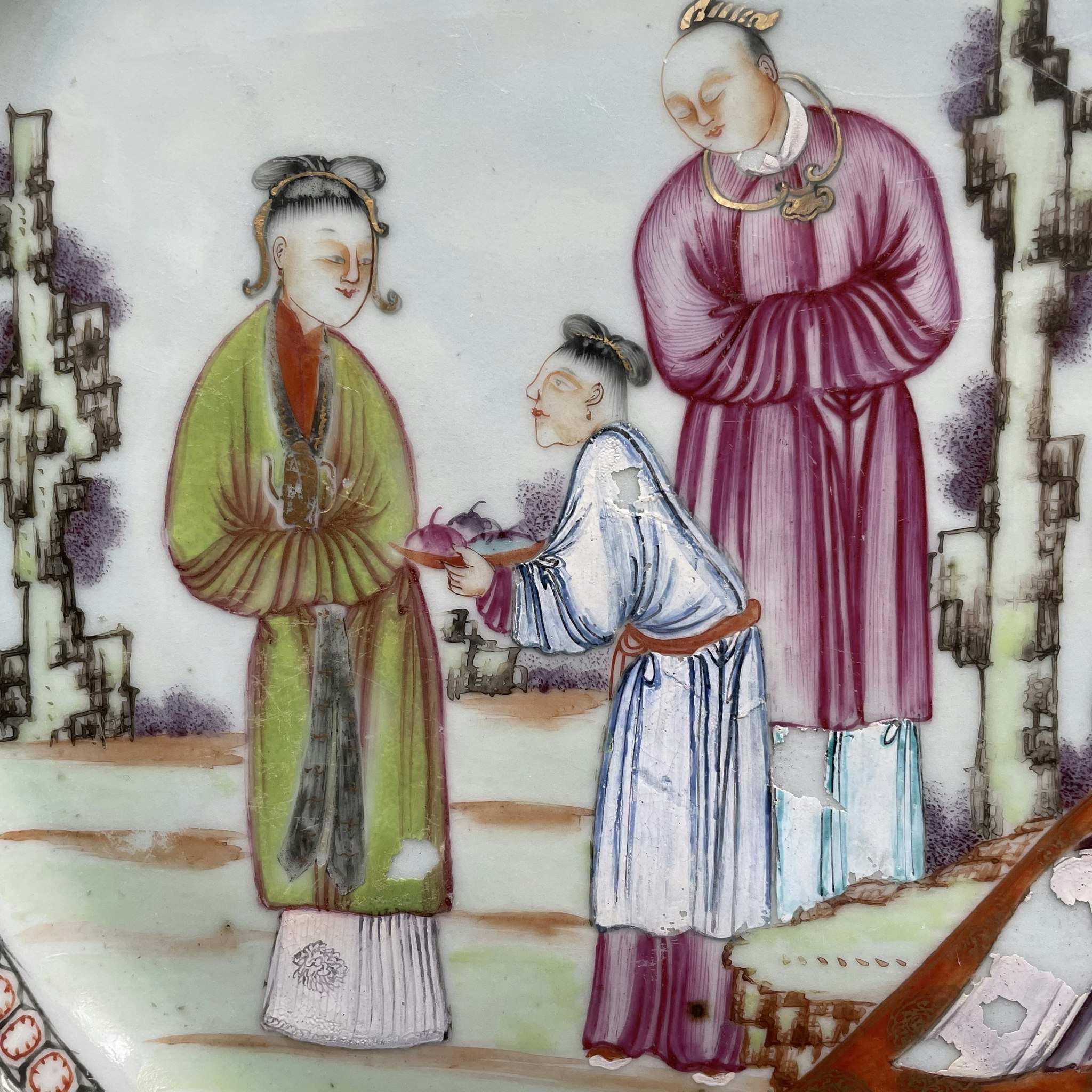 Chinese antique famille rose / rose mandarin platter, Qianlong Period #1286