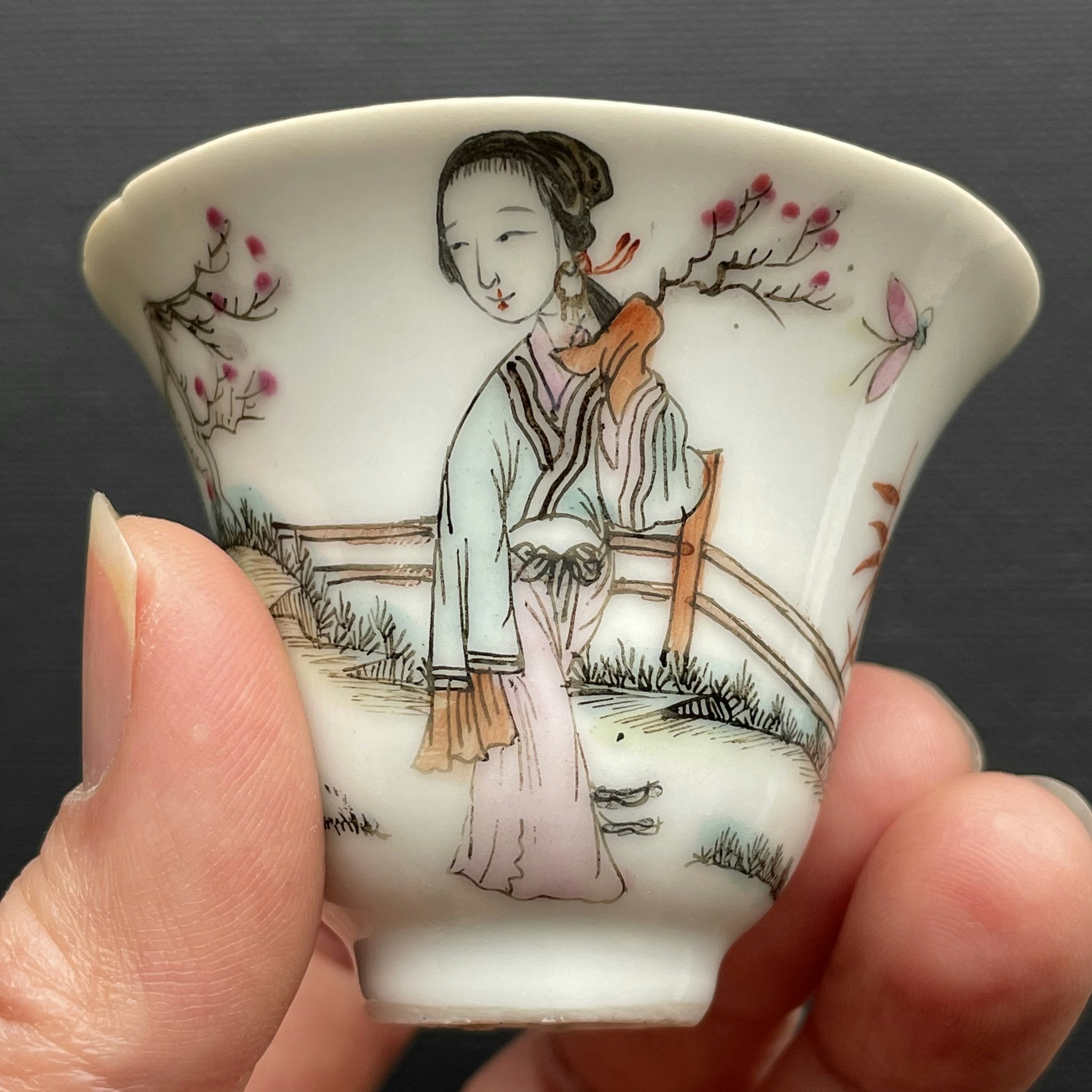 Antique Chinese famille rose teacup , late Qing Dynasty #1358