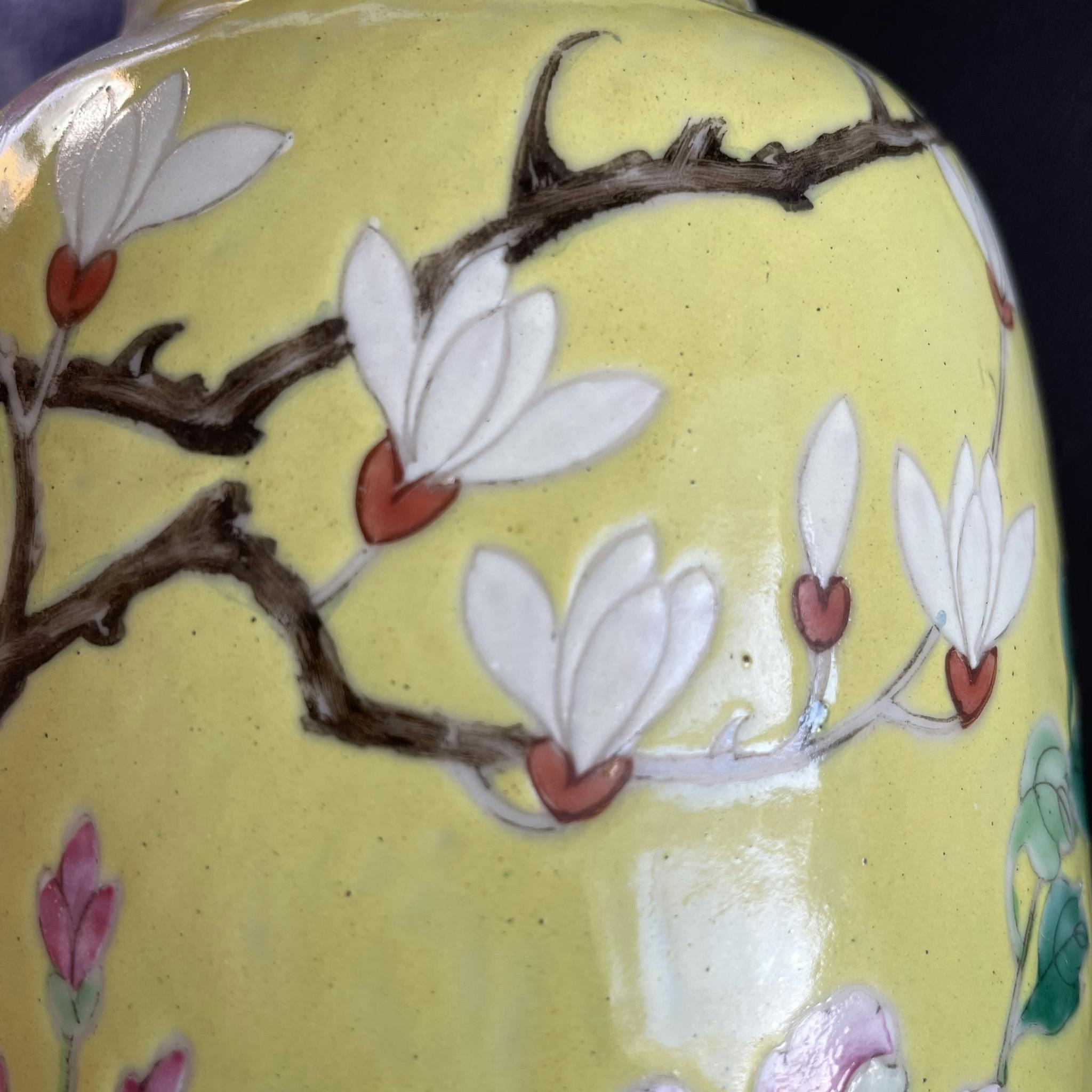 Antique Chinese Yellow ground vase, Late Qing / Republic, Guangxu Mark #1376