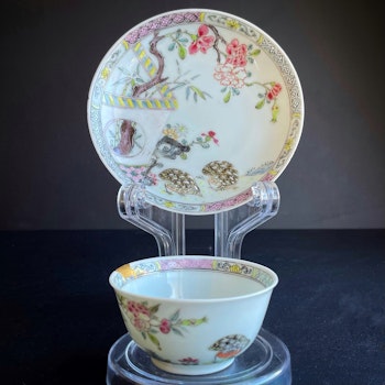 Antique Chinese famille rose teacup and saucer, Yongzheng Period #1369