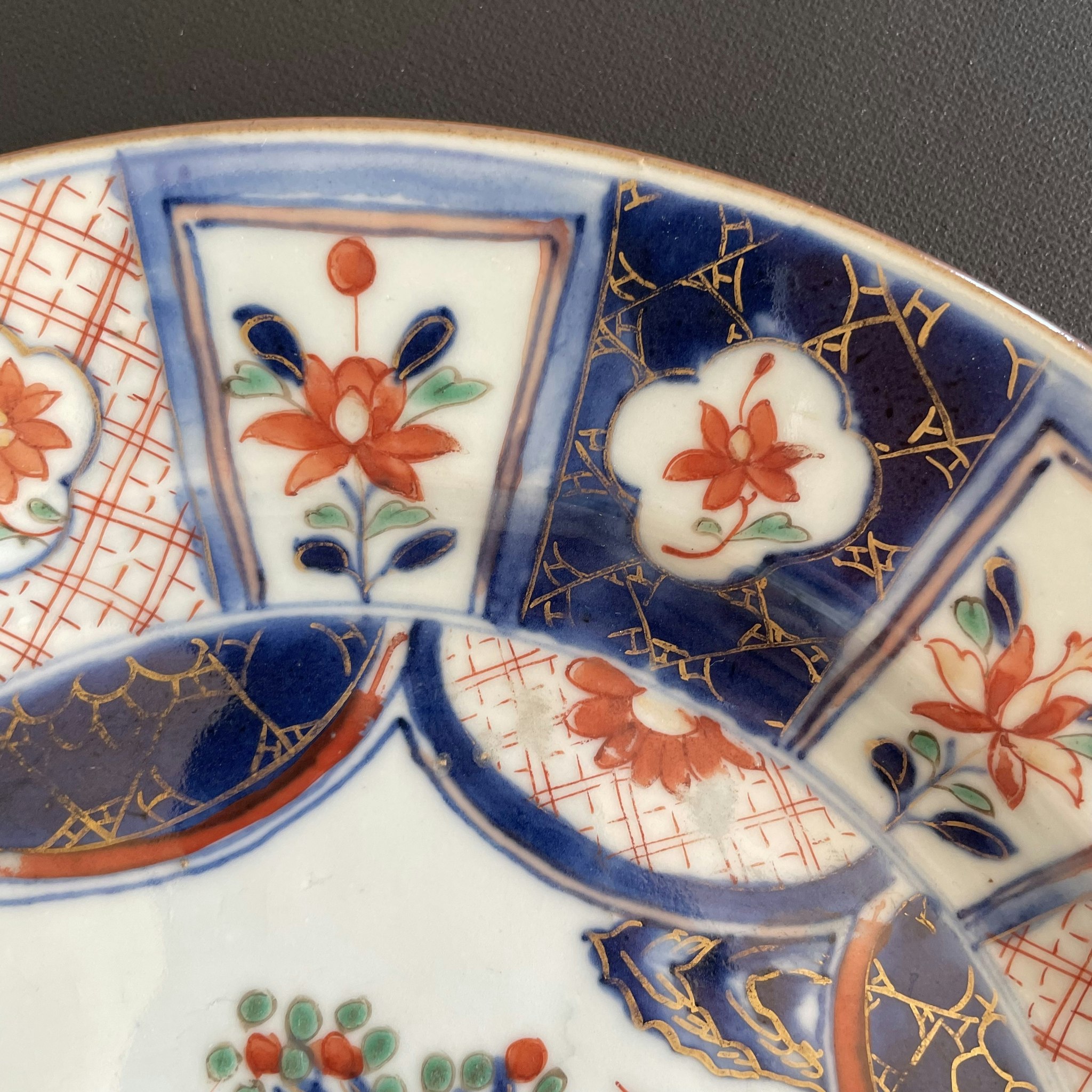 Antique Chinese export imari porcelain plate , Qianlong, 18thC #1413