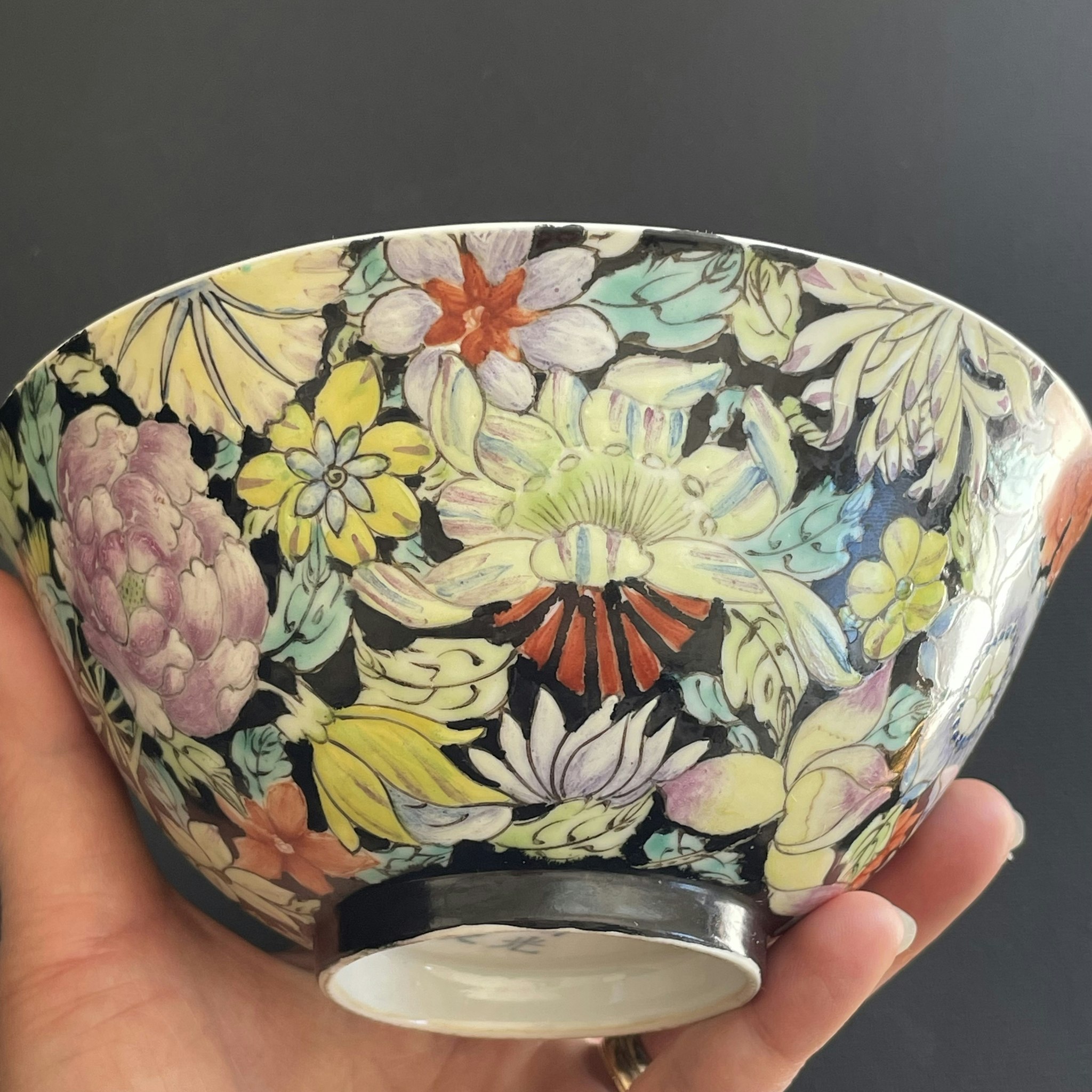 An antique Chinese millefleur bowl, Guangxu Mark and Period #1439