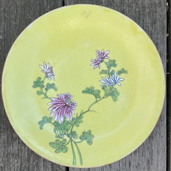 Antique Chinese yellow scraffito ground dish with flowers Qianlong M&P #1452