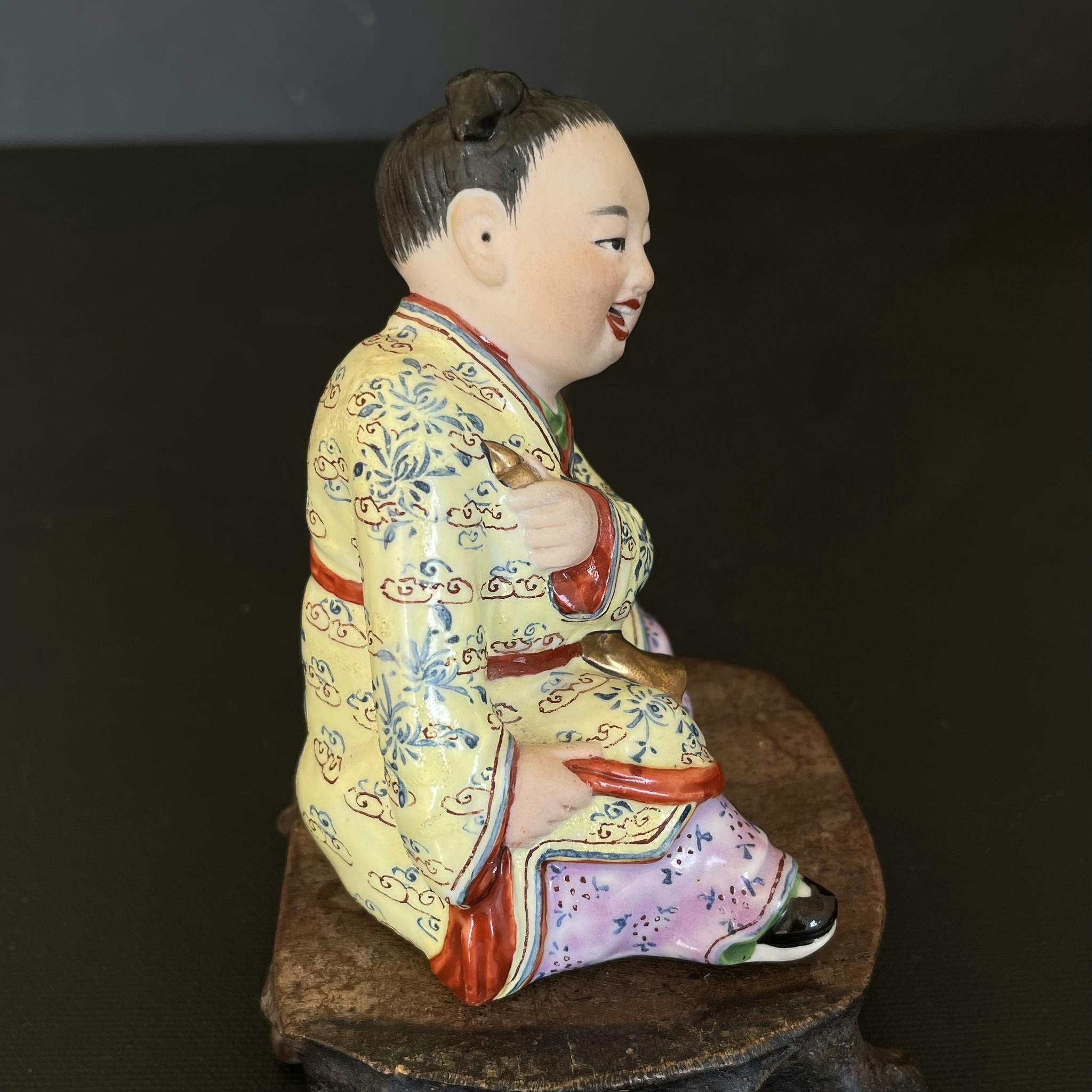 Vintage Chinese porcelain figurine, 20th c #1457